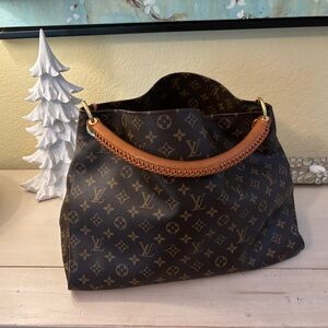 Luis Vuitton Artsy MM- good condition